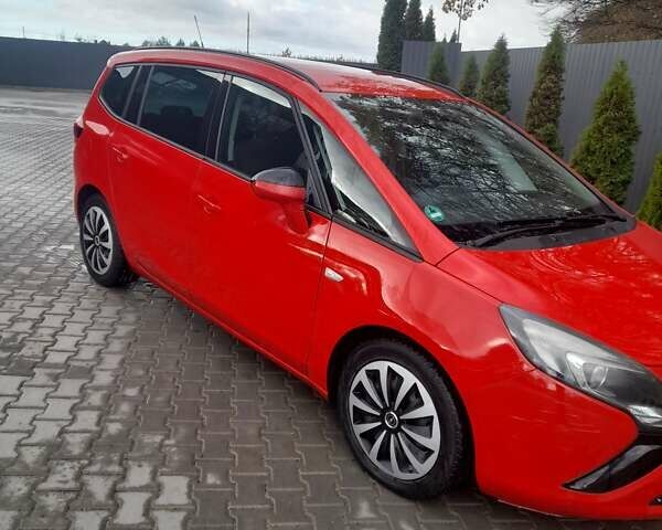 Червоний Опель Zafira Tourer, об'ємом двигуна 1.4 л та пробігом 359 тис. км за 8400 $, фото 7 на Automoto.ua