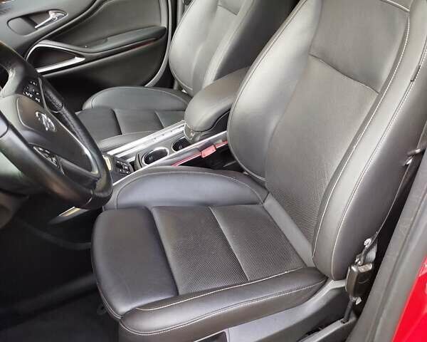 Красный Опель Zafira Tourer, объемом двигателя 1.6 л и пробегом 205 тыс. км за 11500 $, фото 21 на Automoto.ua