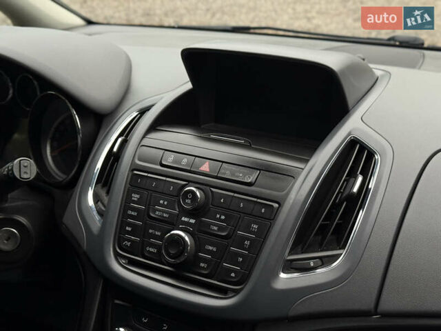 Опель Zafira Tourer 2011 в Ивано-Франковске на Automoto.ua Опель Zafira Tourer, объемом двигателя 2 л и пробегом 236 тыс. км за 9999 $, фото 13 на Automoto.ua