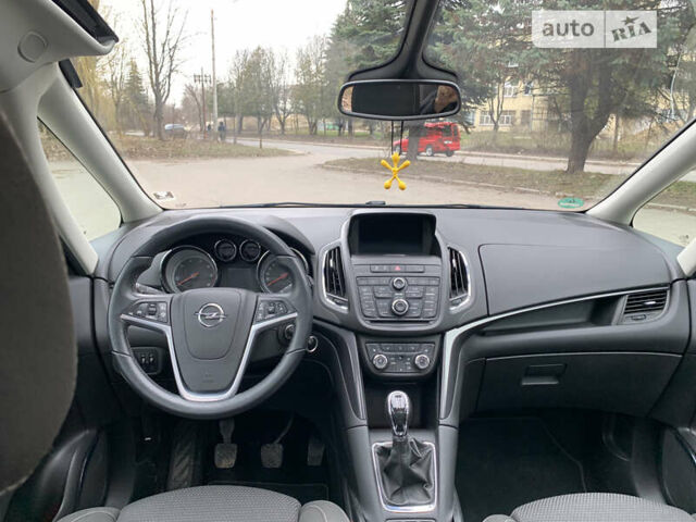 Опель Zafira Tourer, об'ємом двигуна 2 л та пробігом 237 тис. км за 10200 $, фото 16 на Automoto.ua