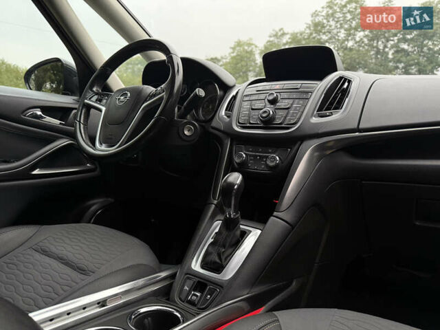 Опель Zafira Tourer 2011 в Ивано-Франковске на Automoto.ua Опель Zafira Tourer, объемом двигателя 2 л и пробегом 236 тыс. км за 9999 $, фото 17 на Automoto.ua
