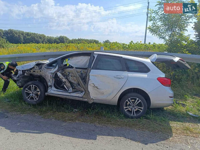 Опель Zafira Tourer, объемом двигателя 1.7 л и пробегом 180 тыс. км за 2500 $, фото 20 на Automoto.ua