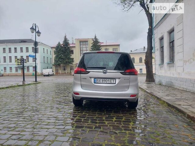 Опель Zafira Tourer, об'ємом двигуна 1.6 л та пробігом 231 тис. км за 9500 $, фото 5 на Automoto.ua