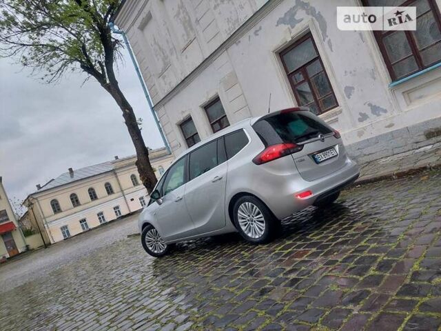 Опель Zafira Tourer, объемом двигателя 1.6 л и пробегом 231 тыс. км за 9500 $, фото 1 на Automoto.ua