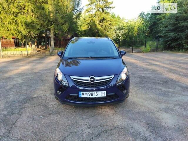 Опель Zafira Tourer, об'ємом двигуна 1.6 л та пробігом 240 тис. км за 8950 $, фото 9 на Automoto.ua