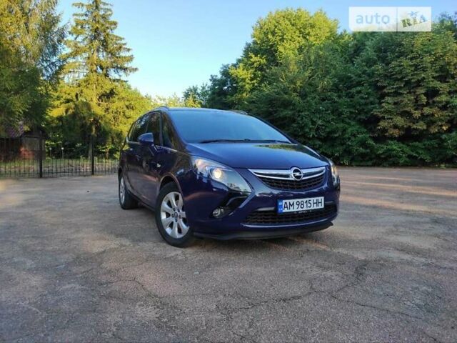 Опель Zafira Tourer, объемом двигателя 1.6 л и пробегом 240 тыс. км за 8950 $, фото 1 на Automoto.ua