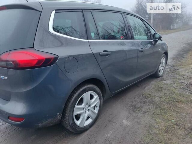 Опель Zafira Tourer, об'ємом двигуна 1.6 л та пробігом 221 тис. км за 10999 $, фото 8 на Automoto.ua