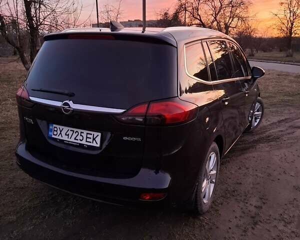 Опель Zafira Tourer, объемом двигателя 1.6 л и пробегом 199 тыс. км за 9800 $, фото 4 на Automoto.ua