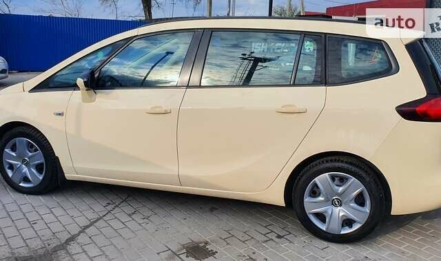 Опель Zafira Tourer, объемом двигателя 2 л и пробегом 296 тыс. км за 9999 $, фото 29 на Automoto.ua