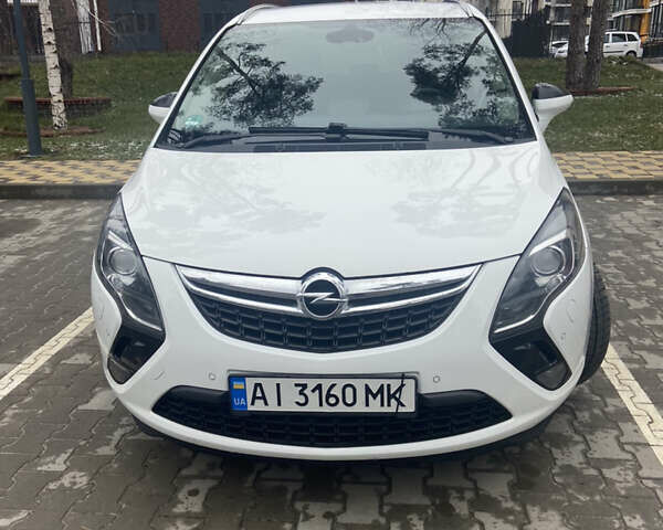 Опель Zafira Tourer, об'ємом двигуна 1.6 л та пробігом 307 тис. км за 10800 $, фото 6 на Automoto.ua