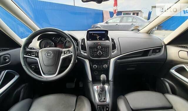 Опель Zafira Tourer, об'ємом двигуна 2 л та пробігом 296 тис. км за 9999 $, фото 5 на Automoto.ua