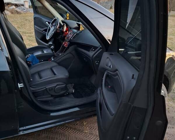 Опель Zafira Tourer, объемом двигателя 1.6 л и пробегом 199 тыс. км за 9800 $, фото 12 на Automoto.ua