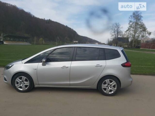 Опель Zafira Tourer, об'ємом двигуна 1.96 л та пробігом 180 тис. км за 11500 $, фото 3 на Automoto.ua