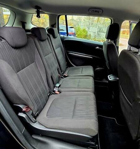 Сірий Опель Zafira Tourer, об'ємом двигуна 2 л та пробігом 142 тис. км за 12000 $, фото 15 на Automoto.ua