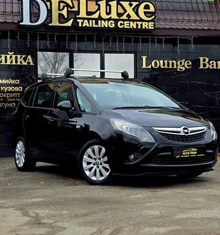 Сірий Опель Zafira Tourer, об'ємом двигуна 2 л та пробігом 142 тис. км за 12000 $, фото 3 на Automoto.ua