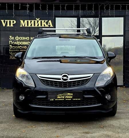 Сірий Опель Zafira Tourer, об'ємом двигуна 2 л та пробігом 142 тис. км за 12000 $, фото 5 на Automoto.ua