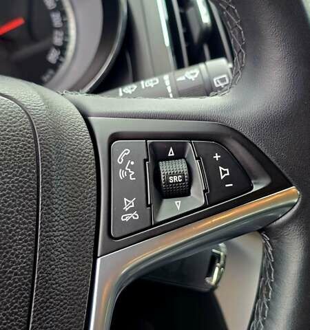 Серый Опель Zafira Tourer, объемом двигателя 2 л и пробегом 142 тыс. км за 12000 $, фото 28 на Automoto.ua