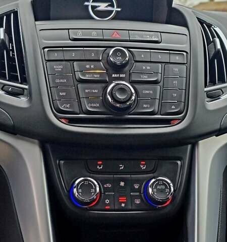 Сірий Опель Zafira Tourer, об'ємом двигуна 2 л та пробігом 142 тис. км за 12000 $, фото 22 на Automoto.ua