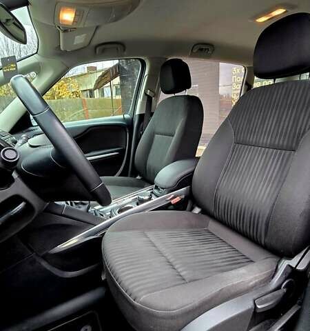 Сірий Опель Zafira Tourer, об'ємом двигуна 2 л та пробігом 142 тис. км за 12000 $, фото 17 на Automoto.ua