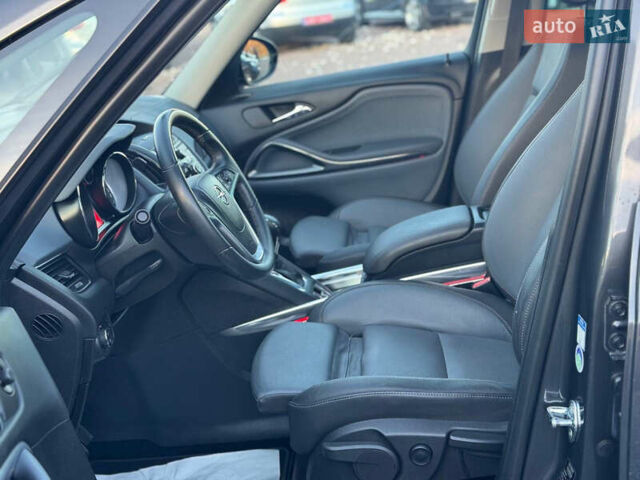 Серый Опель Zafira Tourer, объемом двигателя 2 л и пробегом 240 тыс. км за 11690 $, фото 44 на Automoto.ua