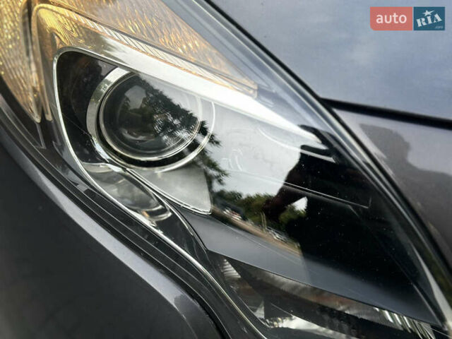 Серый Опель Zafira Tourer, объемом двигателя 2 л и пробегом 219 тыс. км за 10470 $, фото 25 на Automoto.ua