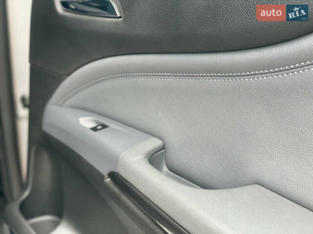 Серый Опель Zafira Tourer, объемом двигателя 2 л и пробегом 195 тыс. км за 11555 $, фото 47 на Automoto.ua