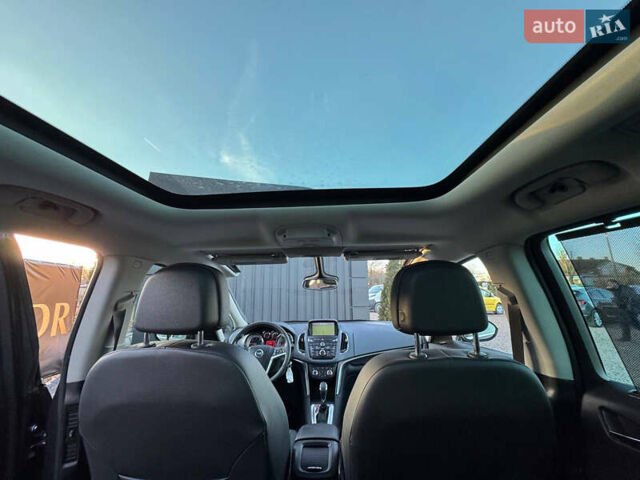 Серый Опель Zafira Tourer, объемом двигателя 2 л и пробегом 240 тыс. км за 11690 $, фото 52 на Automoto.ua