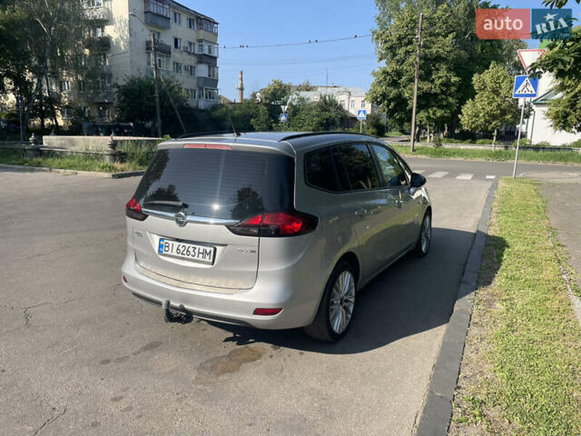 Опель Zafira Tourer 2012 в Полтаве на Automoto.ua Серый Опель Zafira Tourer, объемом двигателя 2 л и пробегом 208 тыс. км за 9800 $, фото 11 на Automoto.ua