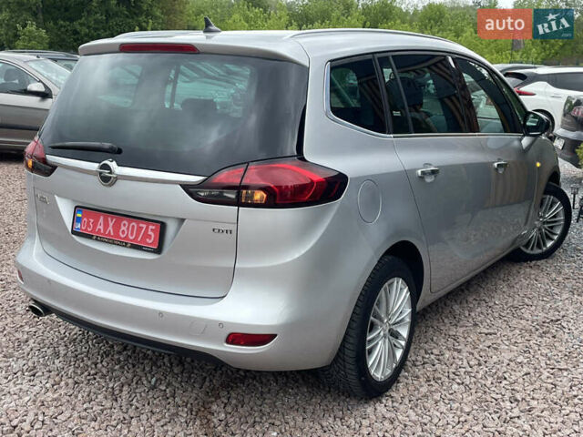 Серый Опель Zafira Tourer, объемом двигателя 2 л и пробегом 195 тыс. км за 11555 $, фото 18 на Automoto.ua