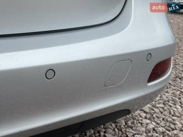 Серый Опель Zafira Tourer, объемом двигателя 2 л и пробегом 195 тыс. км за 11555 $, фото 26 на Automoto.ua