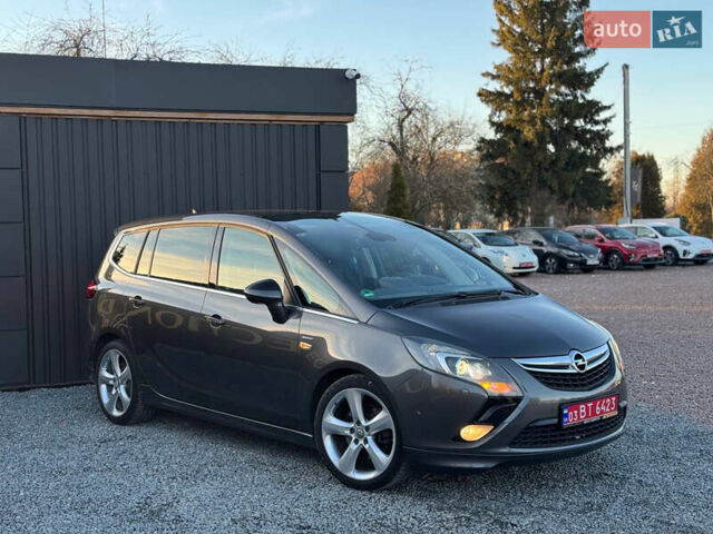 Серый Опель Zafira Tourer, объемом двигателя 2 л и пробегом 240 тыс. км за 11690 $, фото 10 на Automoto.ua