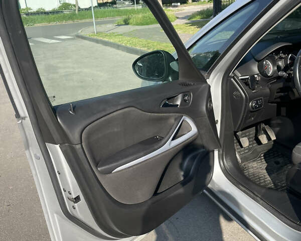 Опель Zafira Tourer 2012 в Полтаве на Automoto.ua Серый Опель Zafira Tourer, объемом двигателя 2 л и пробегом 208 тыс. км за 9800 $, фото 7 на Automoto.ua