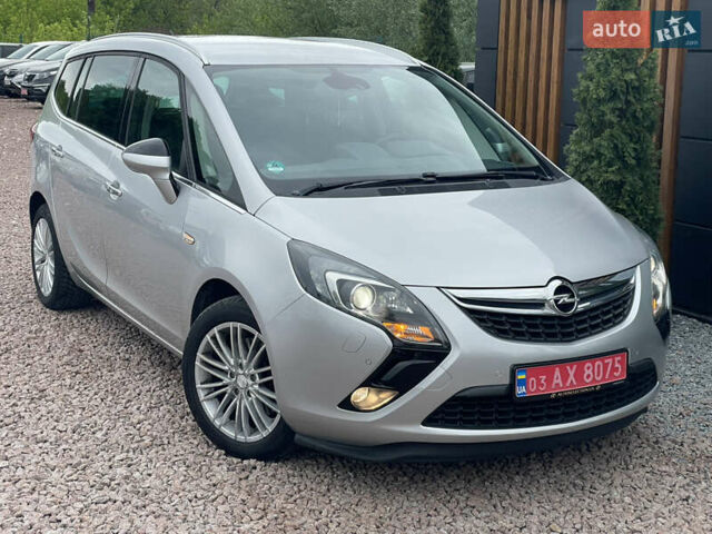 Серый Опель Zafira Tourer, объемом двигателя 2 л и пробегом 195 тыс. км за 11555 $, фото 6 на Automoto.ua