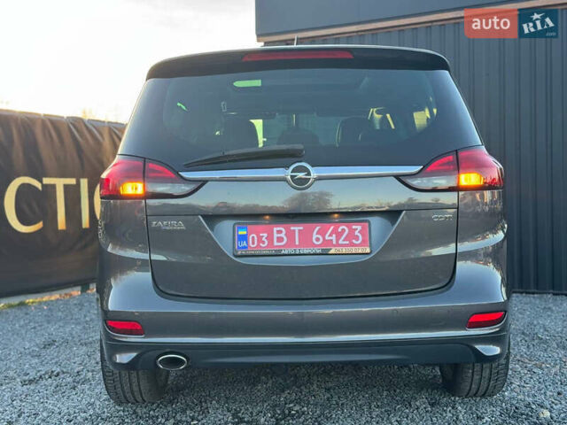Серый Опель Zafira Tourer, объемом двигателя 2 л и пробегом 240 тыс. км за 11690 $, фото 17 на Automoto.ua