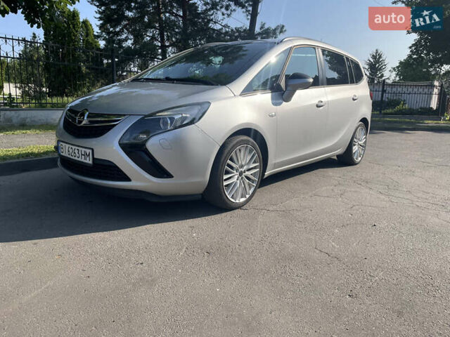 Опель Zafira Tourer 2012 в Полтаве на Automoto.ua Серый Опель Zafira Tourer, объемом двигателя 2 л и пробегом 208 тыс. км за 9800 $, фото 4 на Automoto.ua
