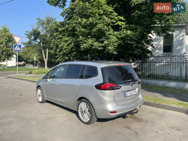 Опель Zafira Tourer 2012 в Полтаве на Automoto.ua Серый Опель Zafira Tourer, объемом двигателя 2 л и пробегом 208 тыс. км за 9800 $, фото 10 на Automoto.ua