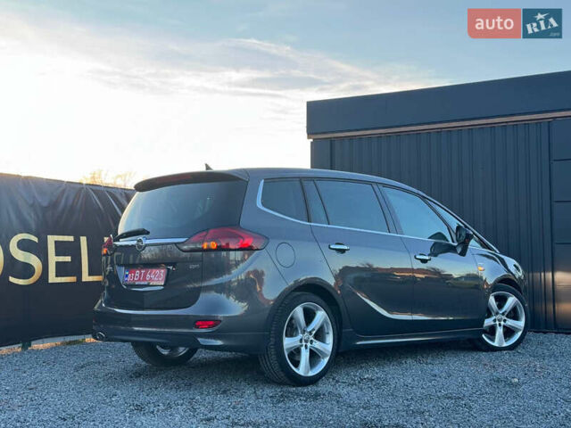 Серый Опель Zafira Tourer, объемом двигателя 2 л и пробегом 240 тыс. км за 11690 $, фото 25 на Automoto.ua