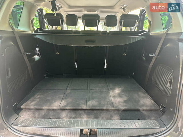 Серый Опель Zafira Tourer, объемом двигателя 2 л и пробегом 219 тыс. км за 10470 $, фото 30 на Automoto.ua