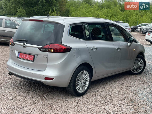 Серый Опель Zafira Tourer, объемом двигателя 2 л и пробегом 195 тыс. км за 11555 $, фото 16 на Automoto.ua