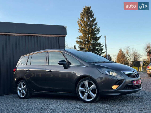 Серый Опель Zafira Tourer, объемом двигателя 2 л и пробегом 240 тыс. км за 11690 $, фото 8 на Automoto.ua