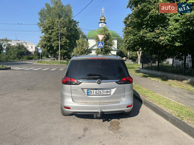 Опель Zafira Tourer 2012 в Полтаве на Automoto.ua Серый Опель Zafira Tourer, объемом двигателя 2 л и пробегом 208 тыс. км за 9800 $, фото 9 на Automoto.ua