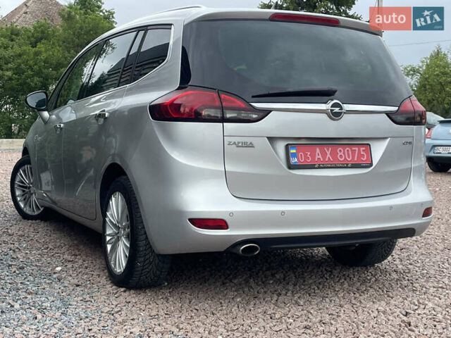 Серый Опель Zafira Tourer, объемом двигателя 2 л и пробегом 195 тыс. км за 11555 $, фото 22 на Automoto.ua