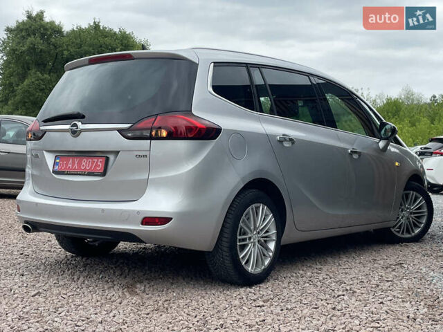 Серый Опель Zafira Tourer, объемом двигателя 2 л и пробегом 195 тыс. км за 11555 $, фото 15 на Automoto.ua