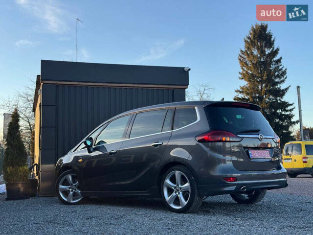 Серый Опель Zafira Tourer, объемом двигателя 2 л и пробегом 240 тыс. км за 11690 $, фото 21 на Automoto.ua