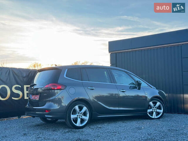 Серый Опель Zafira Tourer, объемом двигателя 2 л и пробегом 240 тыс. км за 11690 $, фото 29 на Automoto.ua
