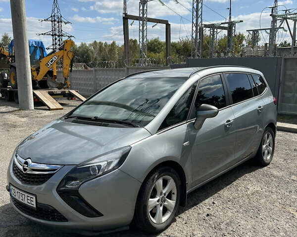 Сірий Опель Zafira Tourer, об'ємом двигуна 1.6 л та пробігом 238 тис. км за 8800 $, фото 6 на Automoto.ua