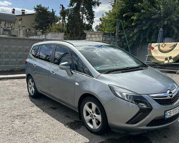 Сірий Опель Zafira Tourer, об'ємом двигуна 1.6 л та пробігом 238 тис. км за 8800 $, фото 8 на Automoto.ua