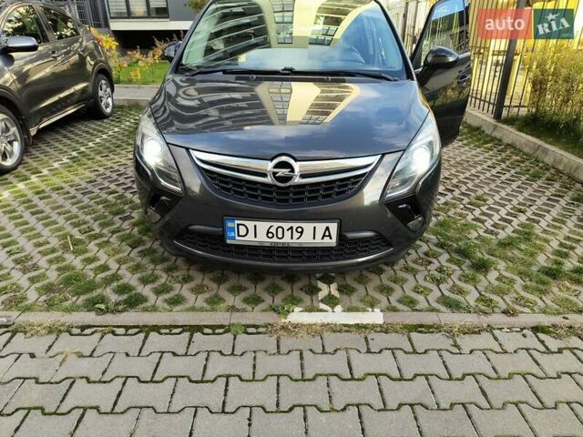 Опель Zafira Tourer 2013 у Рівному на Automoto.ua Сірий Опель Zafira Tourer, об'ємом двигуна 1.6 л та пробігом 279 тис. км за 8800 $, фото 47 на Automoto.ua