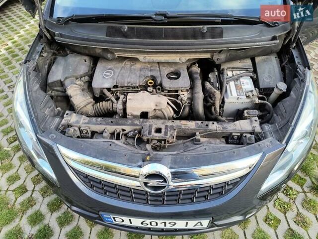 Опель Zafira Tourer 2013 у Рівному на Automoto.ua Сірий Опель Zafira Tourer, об'ємом двигуна 1.6 л та пробігом 279 тис. км за 8800 $, фото 16 на Automoto.ua