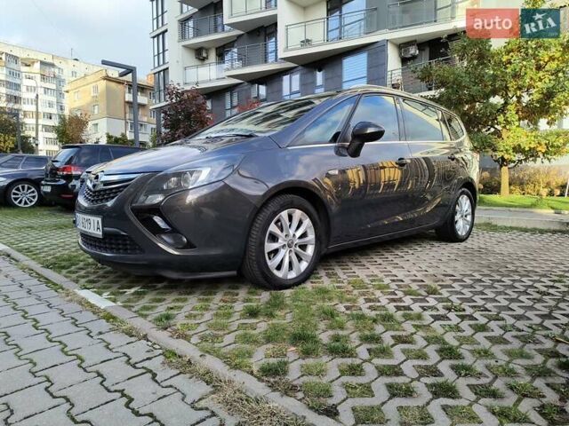 Опель Zafira Tourer 2013 у Рівному на Automoto.ua Сірий Опель Zafira Tourer, об'ємом двигуна 1.6 л та пробігом 279 тис. км за 8800 $, фото 1 на Automoto.ua